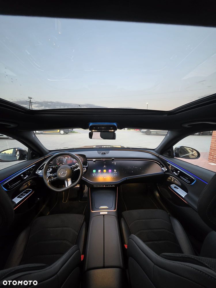 Mercedes-Benz Klasa E 220 d mHEV 4-Matic AMG 9G-Tronic - 11