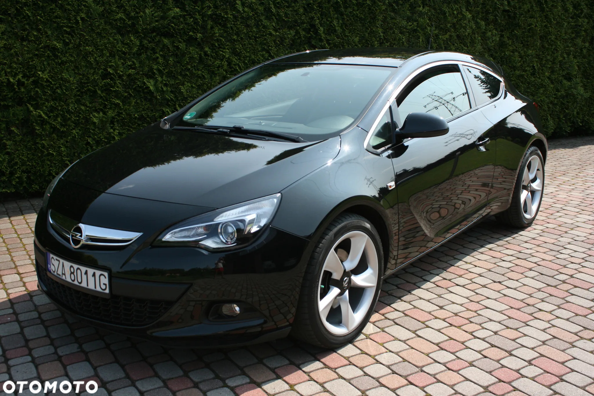 Opel Astra IV GTC 1.4 T Sport - 3