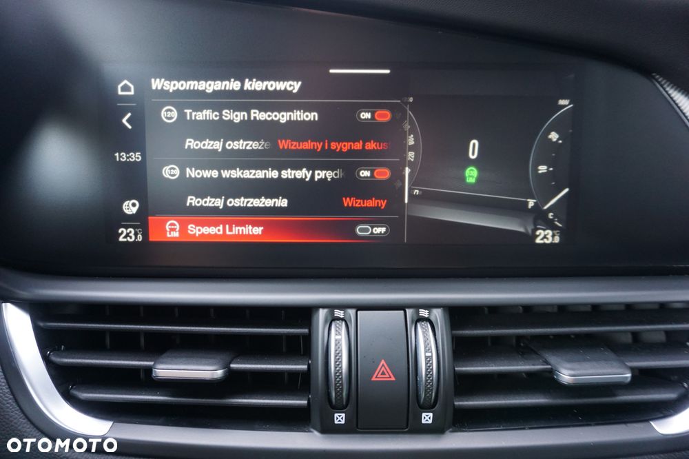 Alfa Romeo Giulia 2.0 Turbo Veloce Q4 - 22
