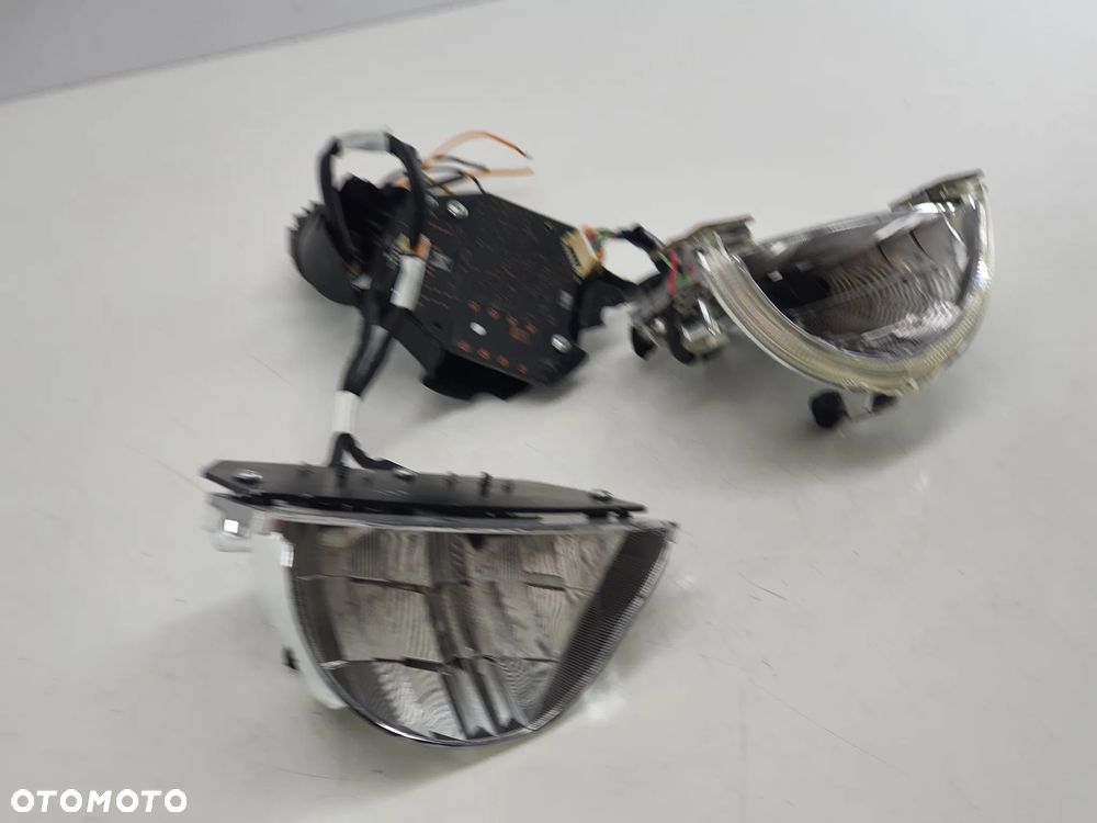 LAMPA PRZOD LED REFLEKTOR  YAMAHA XSR 125 - 4