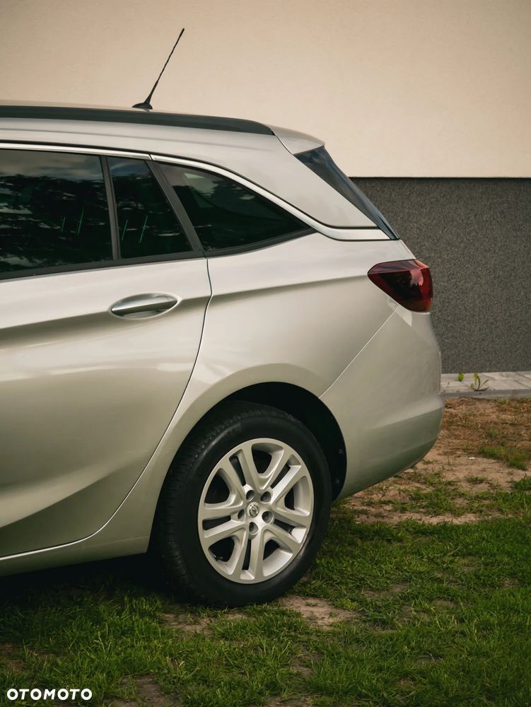 Opel Astra 1.6 CDTI Essentia - 3