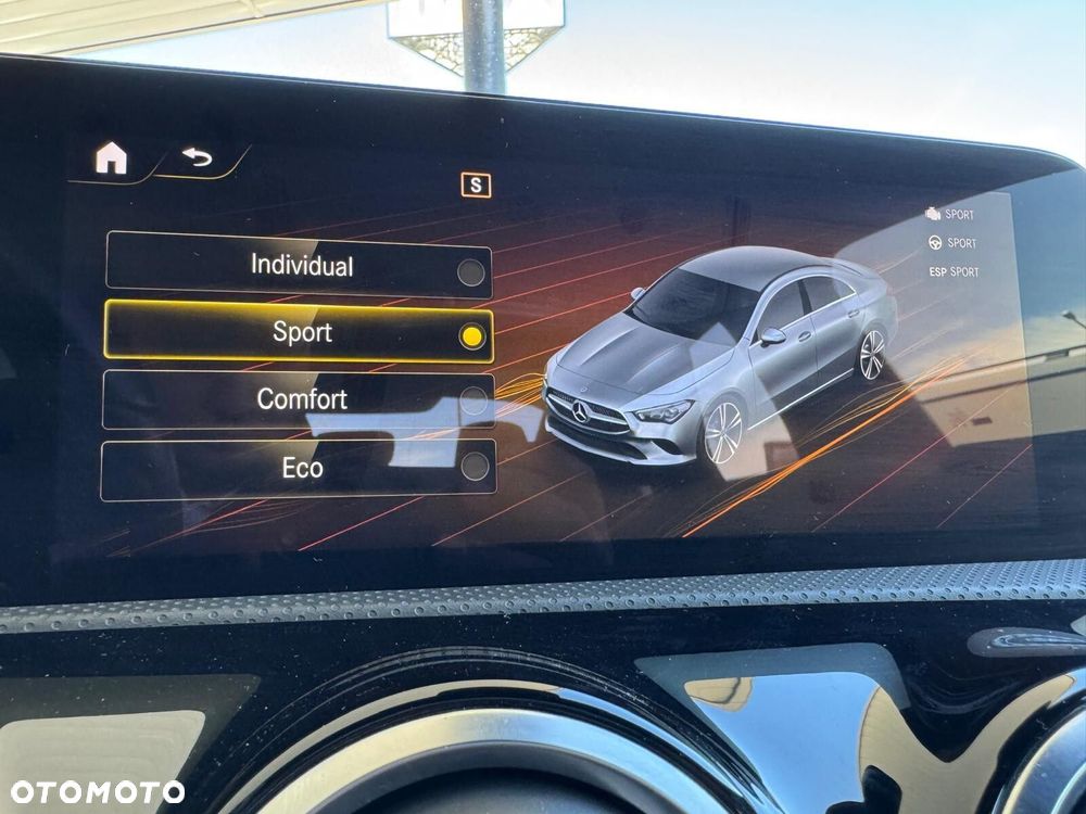 Mercedes-Benz CLA 180 mHEV AMG Line 7G-DCT - 35
