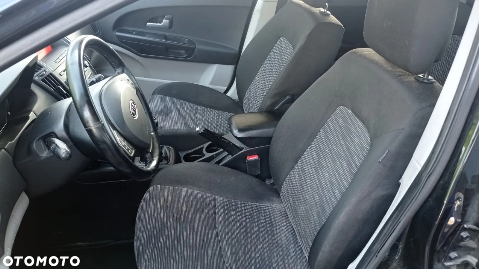 Kia Ceed 1.6 CRDi EX - 27
