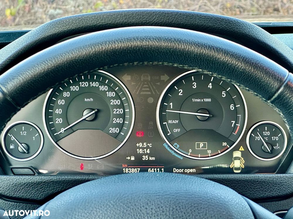 BMW Seria 3 320i Aut. - 14