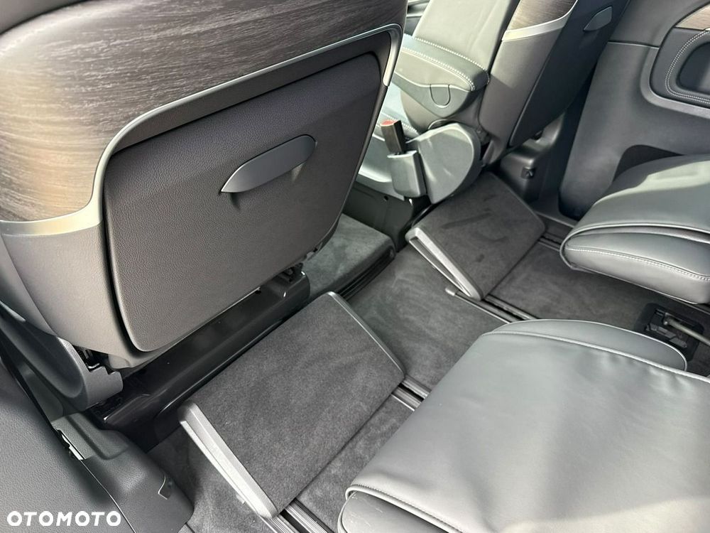Mercedes-Benz Klasa V 300 d extralang 4Matic 9G-TRONIC Exclusive - 28