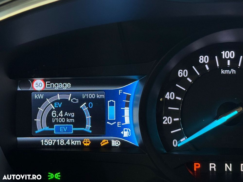 Ford Mondeo 2.0 HEV Titanium - 33