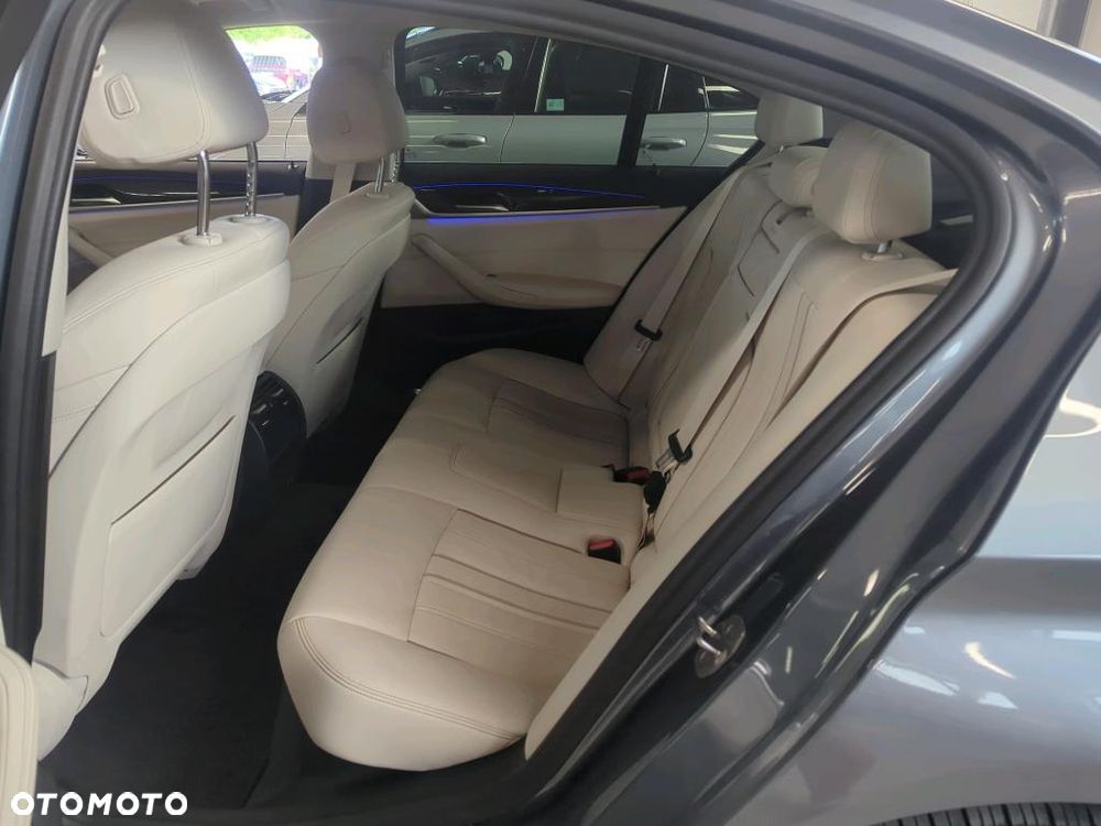 BMW Seria 5 520d xDrive mHEV Luxury Line sport - 7