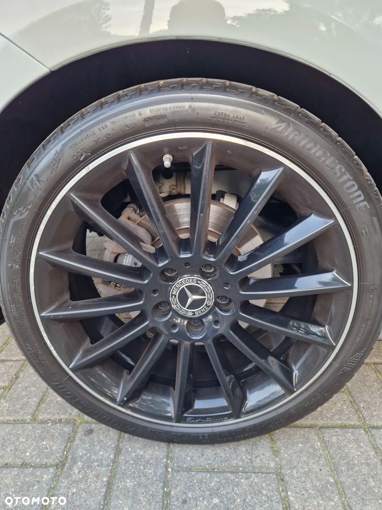 Mercedes-Benz CLA 220 4-Matic AMG Line 7G-DCT - 23