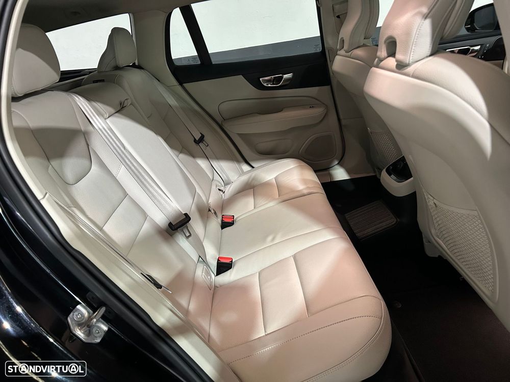 Volvo V60 2.0 T6 AWD TE Inscription Expression - 19