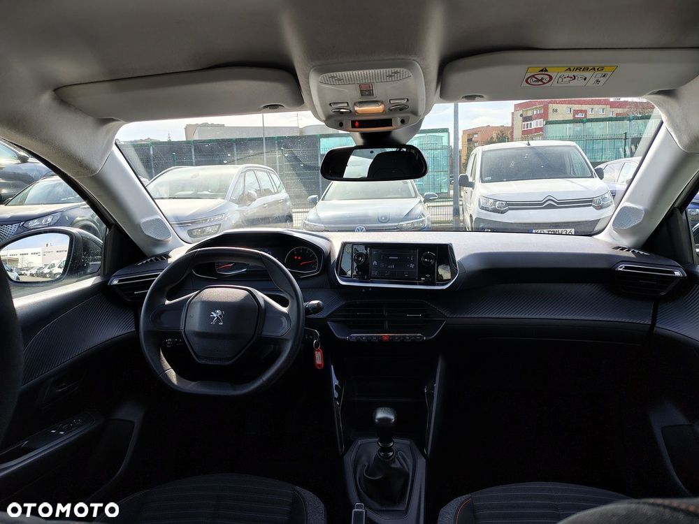 Peugeot 208 - 9
