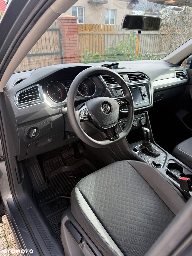 Volkswagen Tiguan - 8