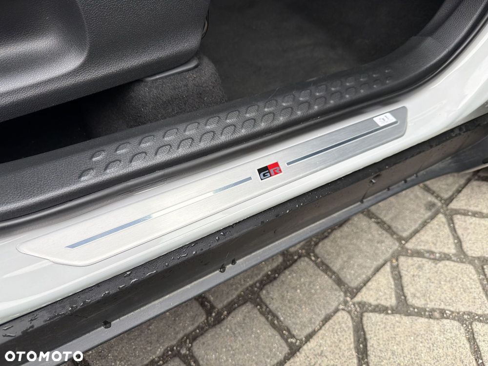Toyota C-HR 2.0 Hybrid GR Sport - 17