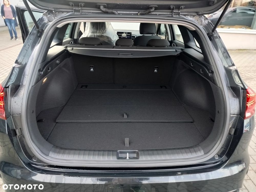 Kia Ceed 1.5 T-GDI M - 10