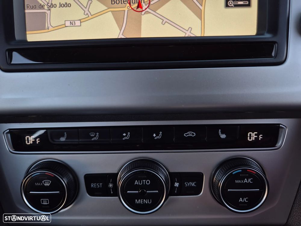 VW Passat Variant 2.0 TDI Confortline - 38