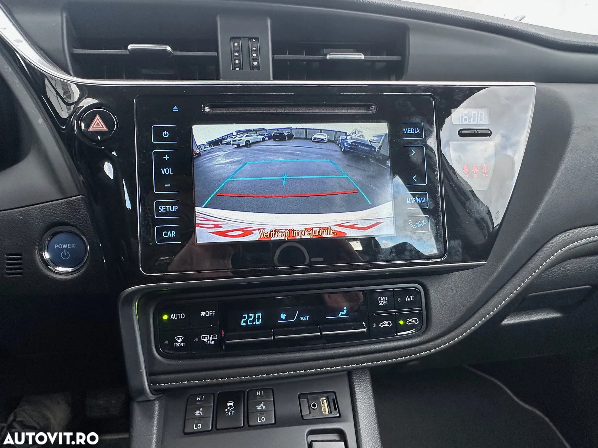 Toyota Auris - 22
