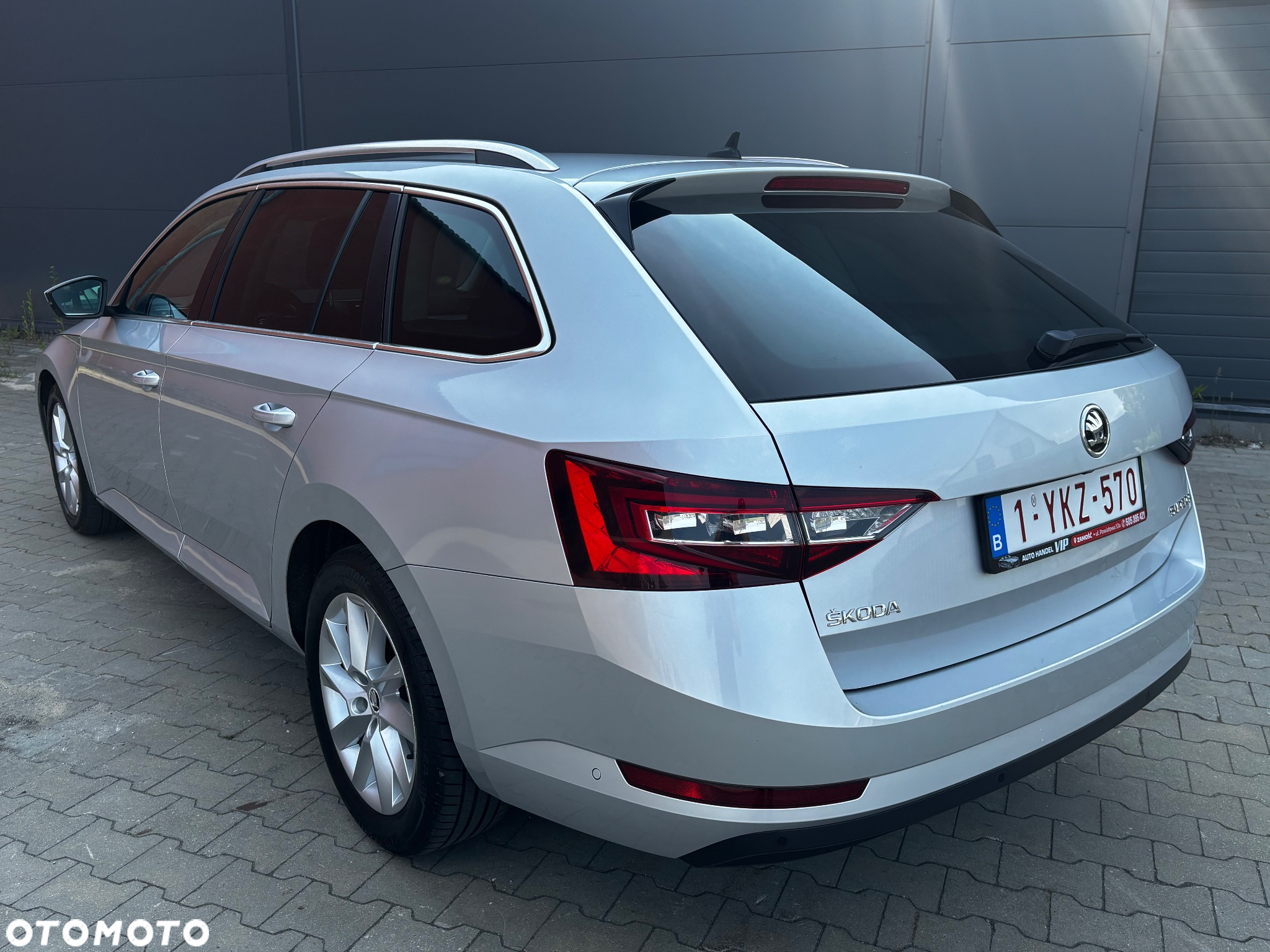 Skoda Superb 2.0 TDI DSG Style - 17