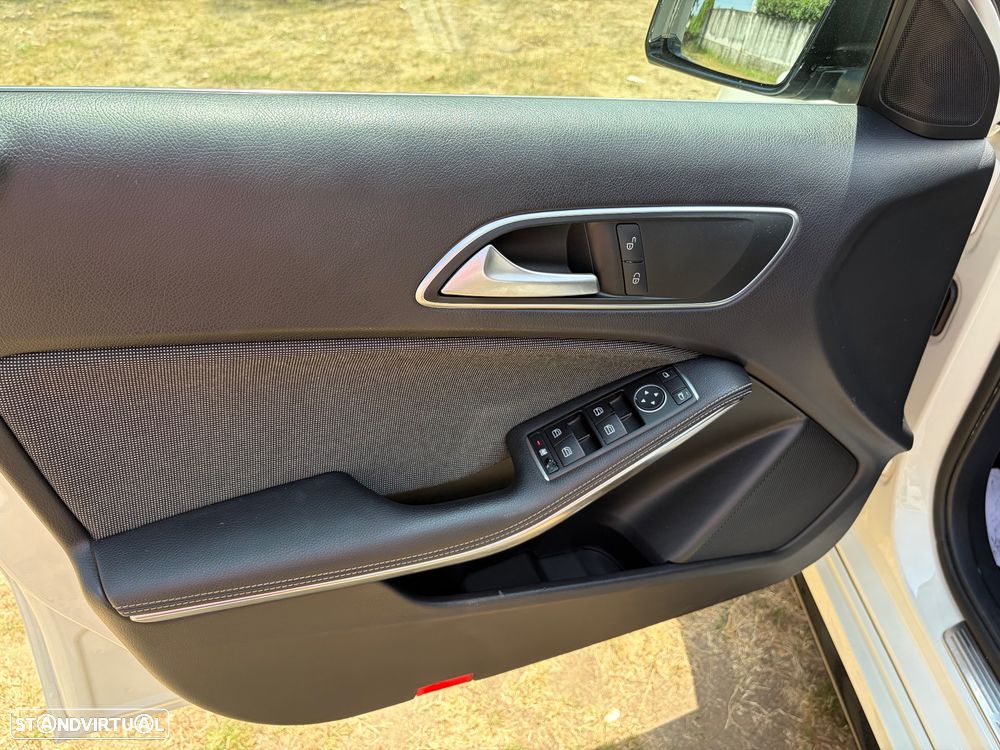 Mercedes-Benz A 180 CDI AMG Line - 21