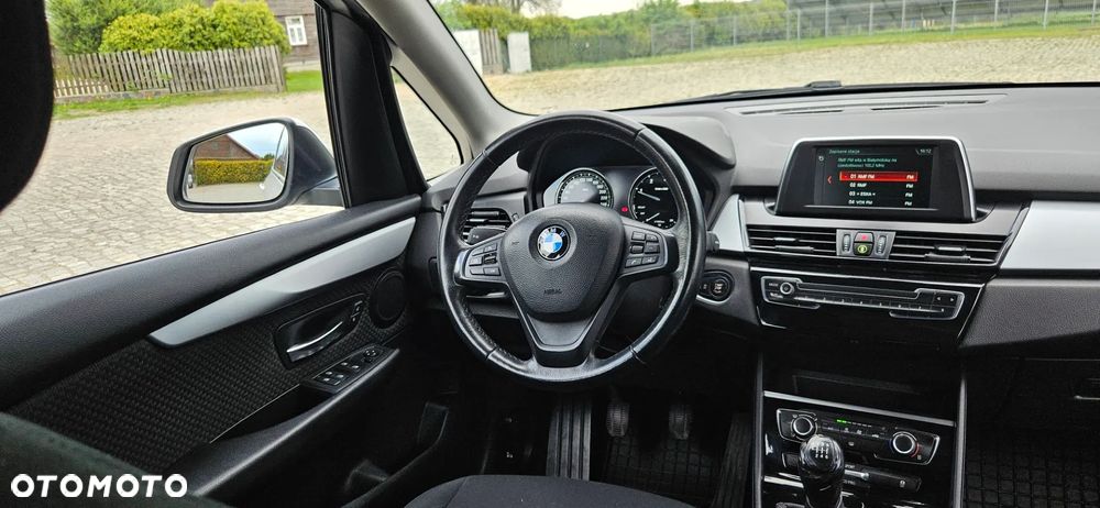 BMW Seria 2 216d - 17