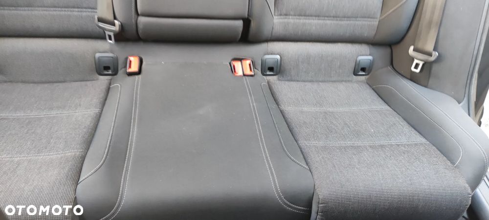 Volkswagen Passat 2.0 TDI BMT Comfortline - 31
