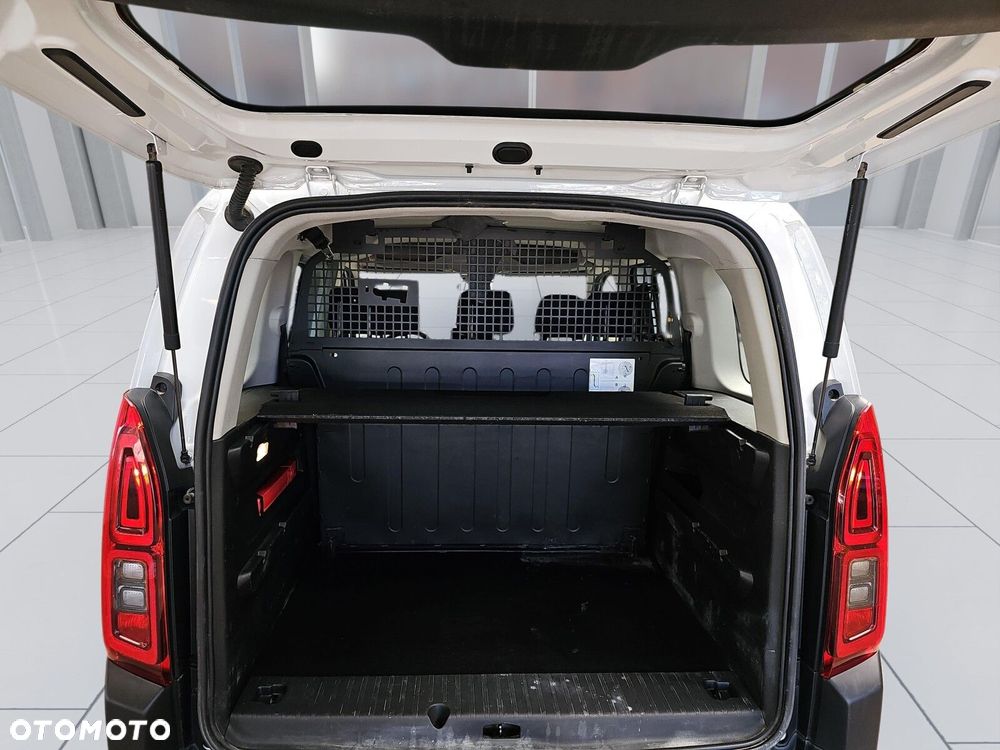 Opel Combo 1.5 DT Edition 102KM - 18