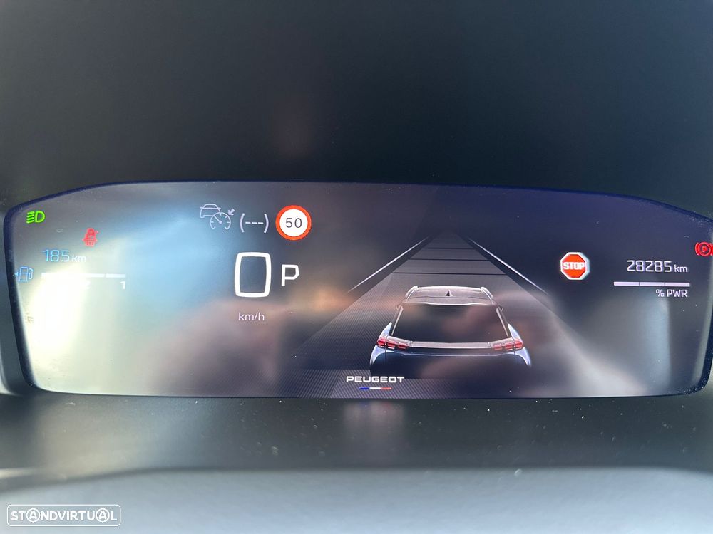 Peugeot 2008 1.2 Hybrid Allure e-DCS6 - 32