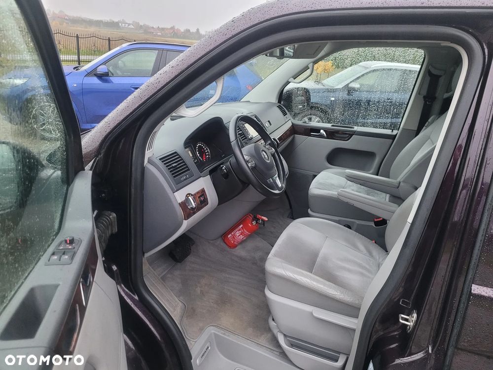 Volkswagen Multivan - 6