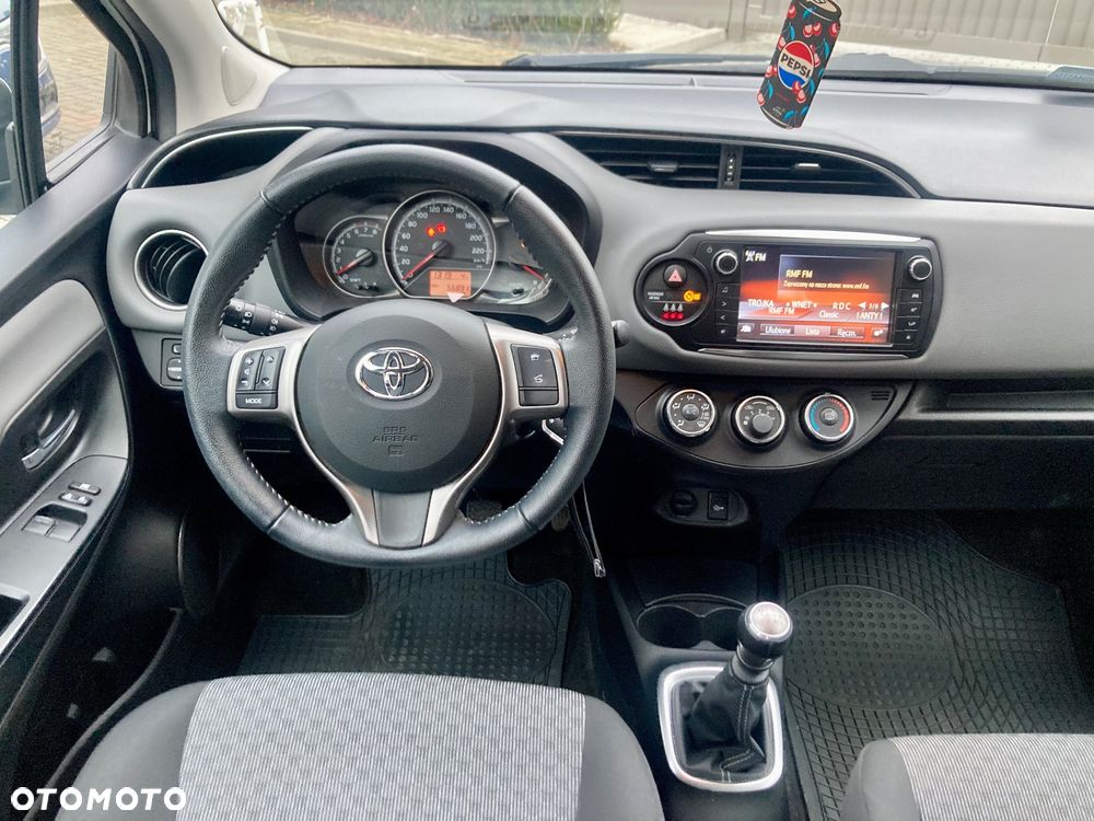 Toyota Yaris 1.33 Premium - 6