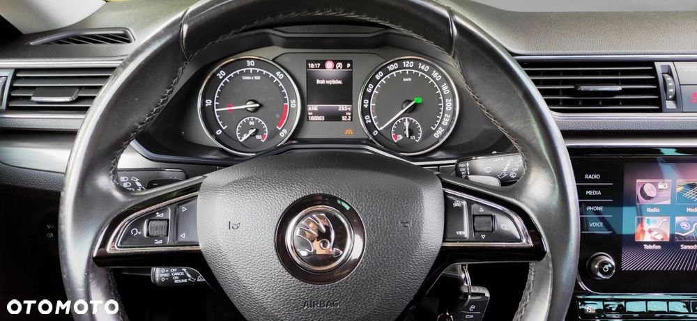 Skoda Superb 2.0 TDI DSG Ambition - 11