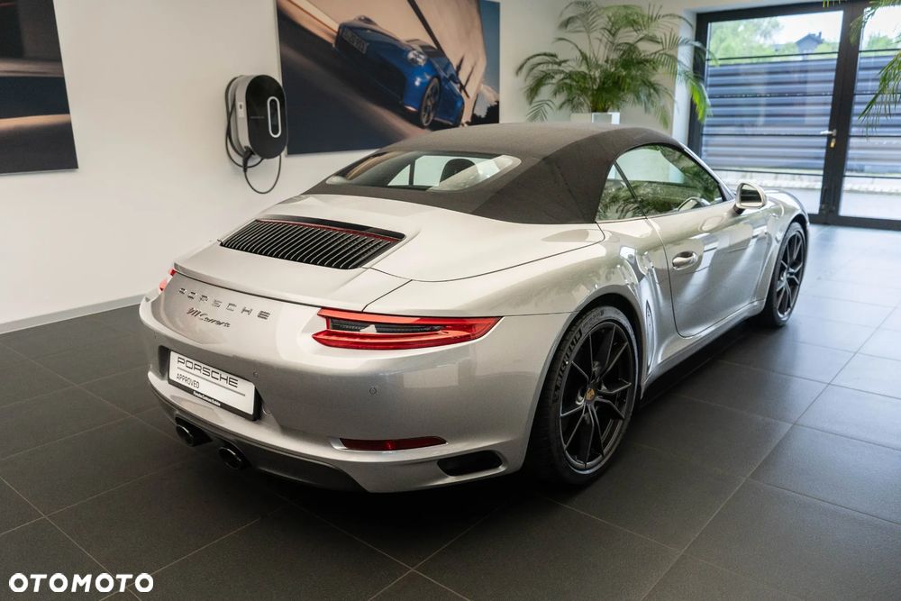 Porsche 911 Carrera PDK - 4