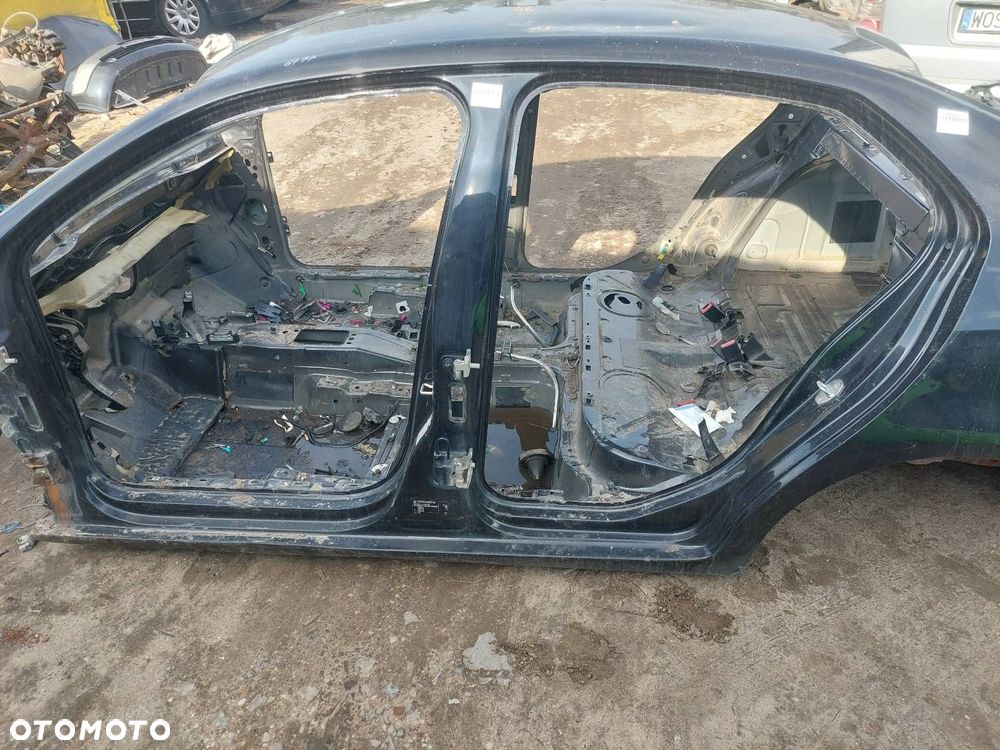 PRÓG LEWY + SŁUPEK ŚRODKOWY VOLKSWAGEN JETTA V LC9X - 1