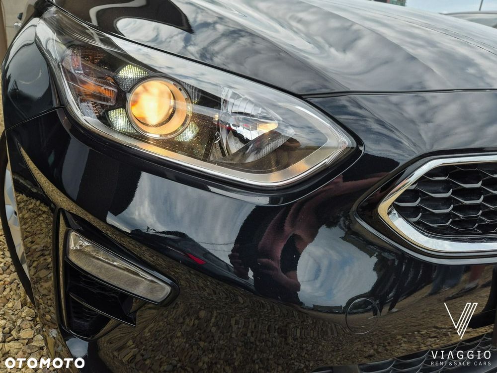 Kia Ceed - 32