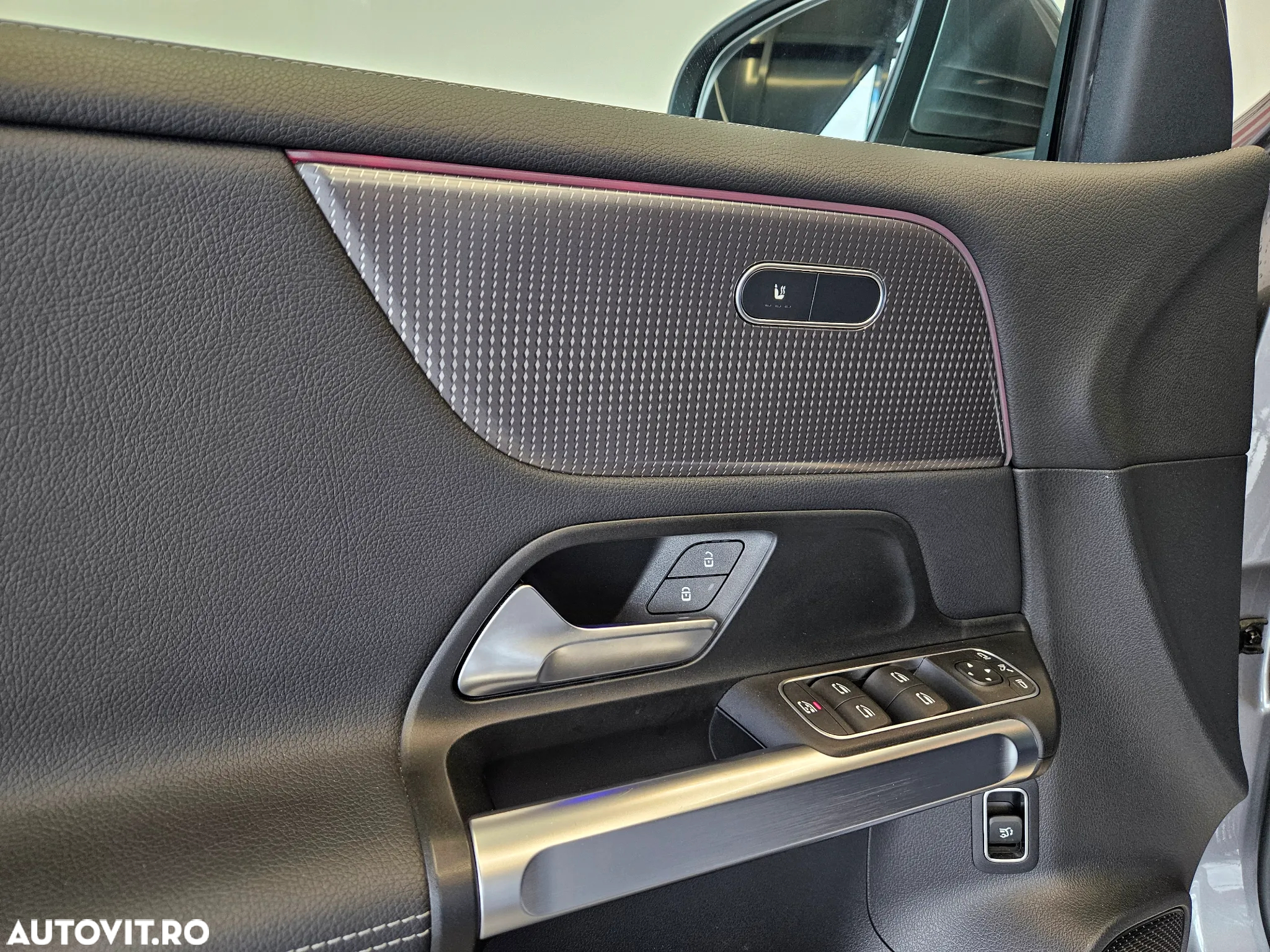 Mercedes-Benz EQB 250 - 17