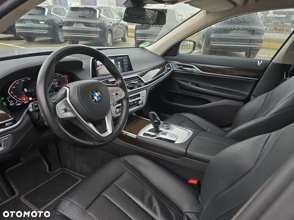 BMW Seria 7 730d - 21