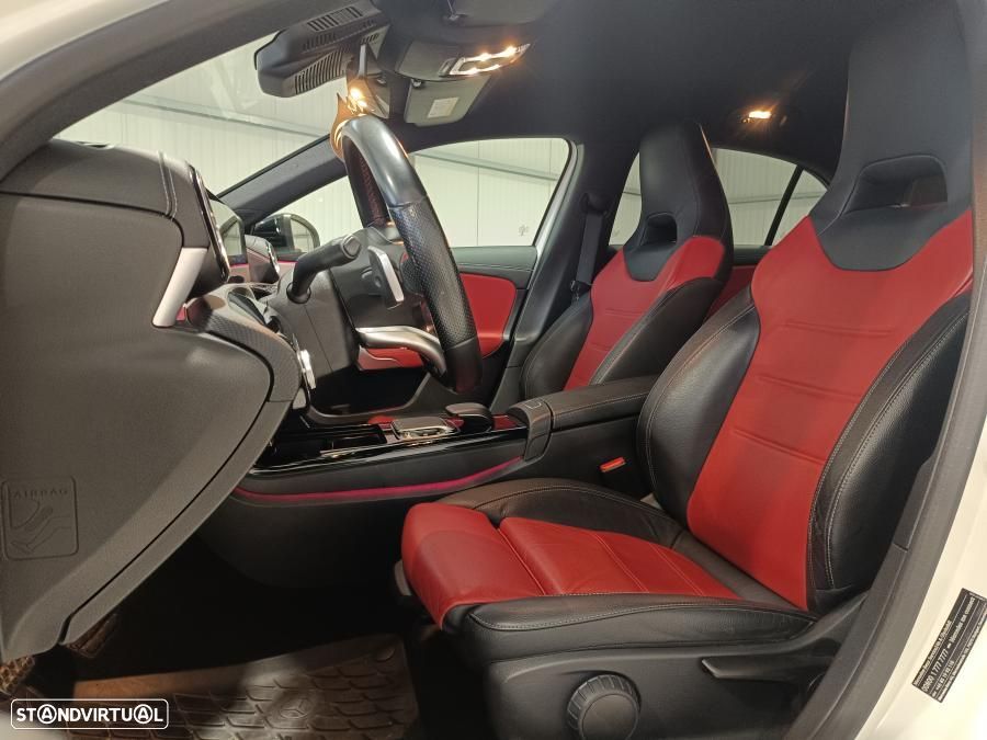 Mercedes-Benz A 220 4Matic 7G-DCT AMG Line - 15