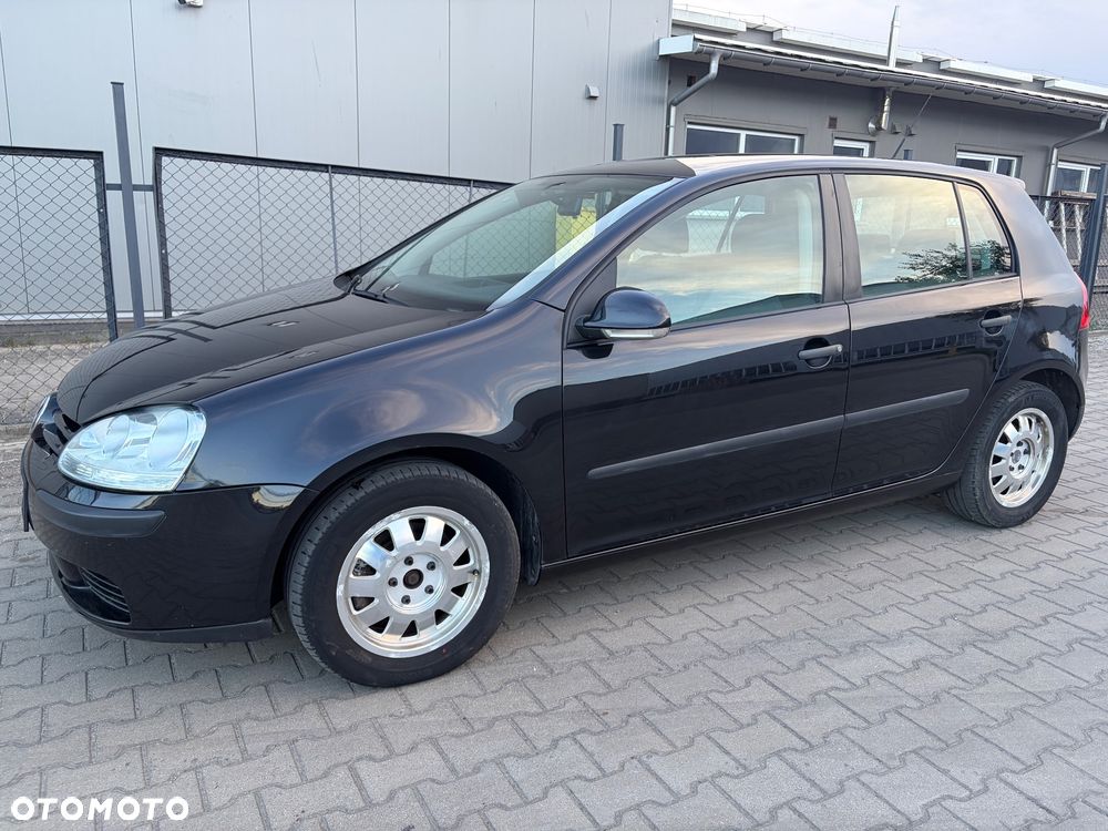 Volkswagen Golf - 3