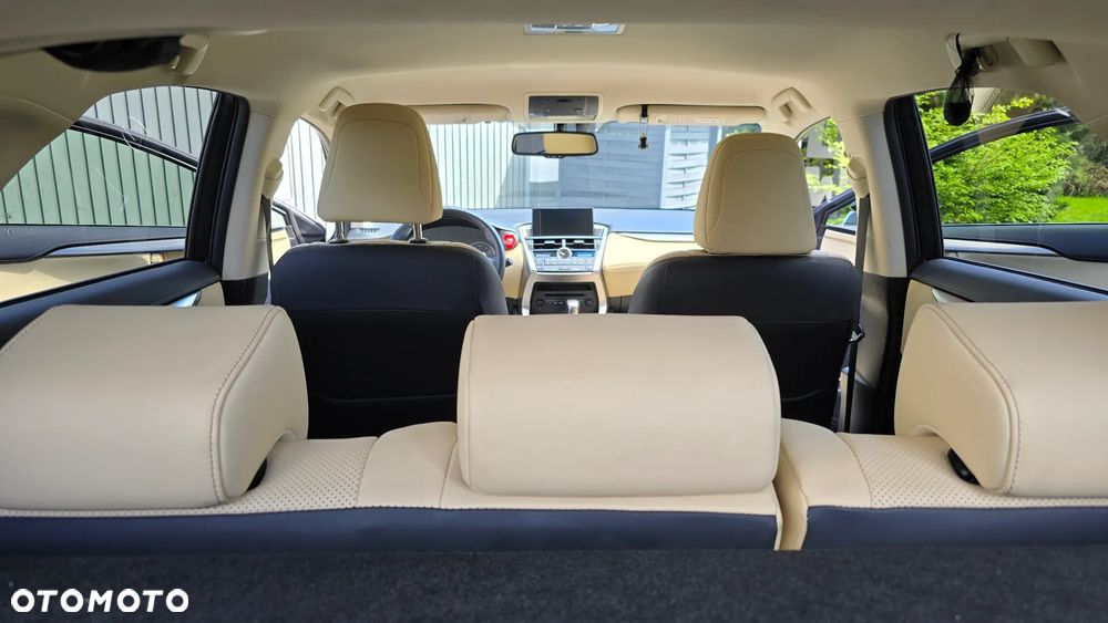 Lexus NX 200t Comfort AWD - 10