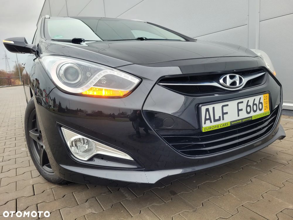 Hyundai i40 i40cw 1.7 CRDi Automatik Fifa World Cup Edition Silver - 20