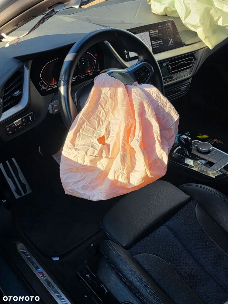 BMW Seria 1 118i M Sport - 23