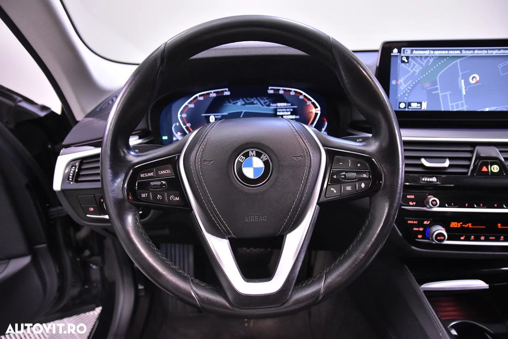 BMW Seria 5 520i AT - 16