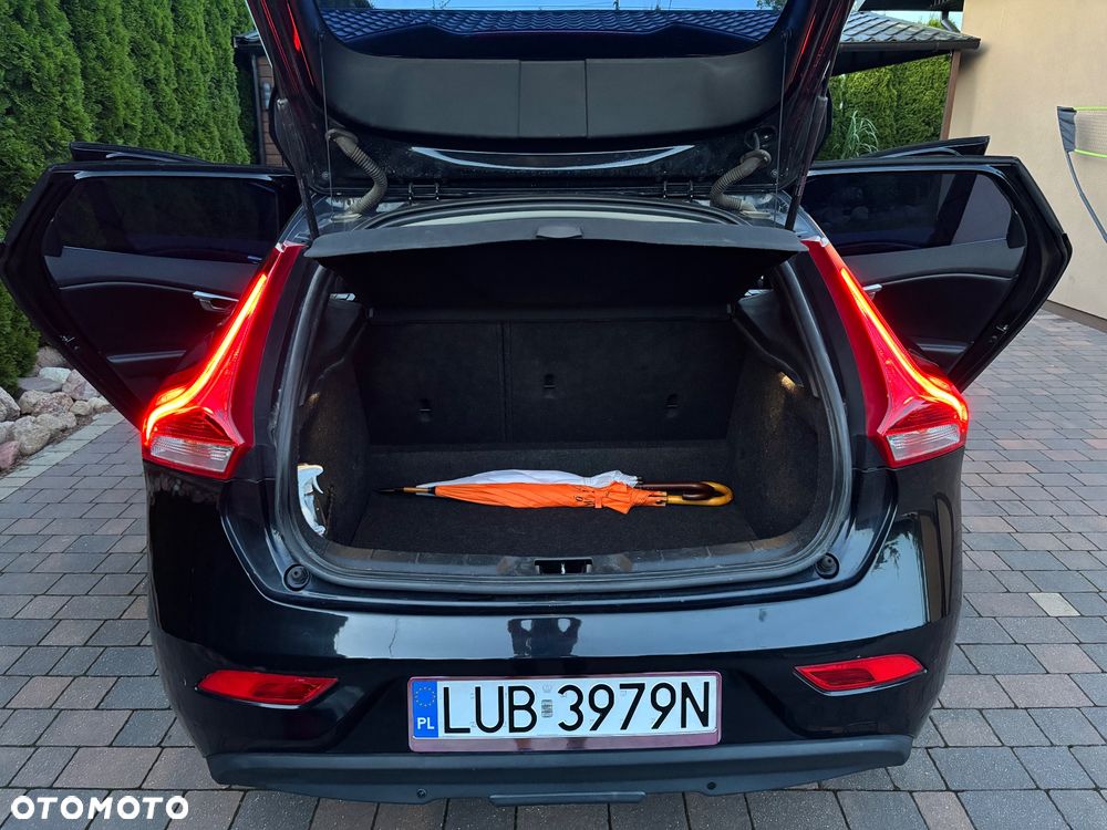Volvo V40 D2 Summum - 14