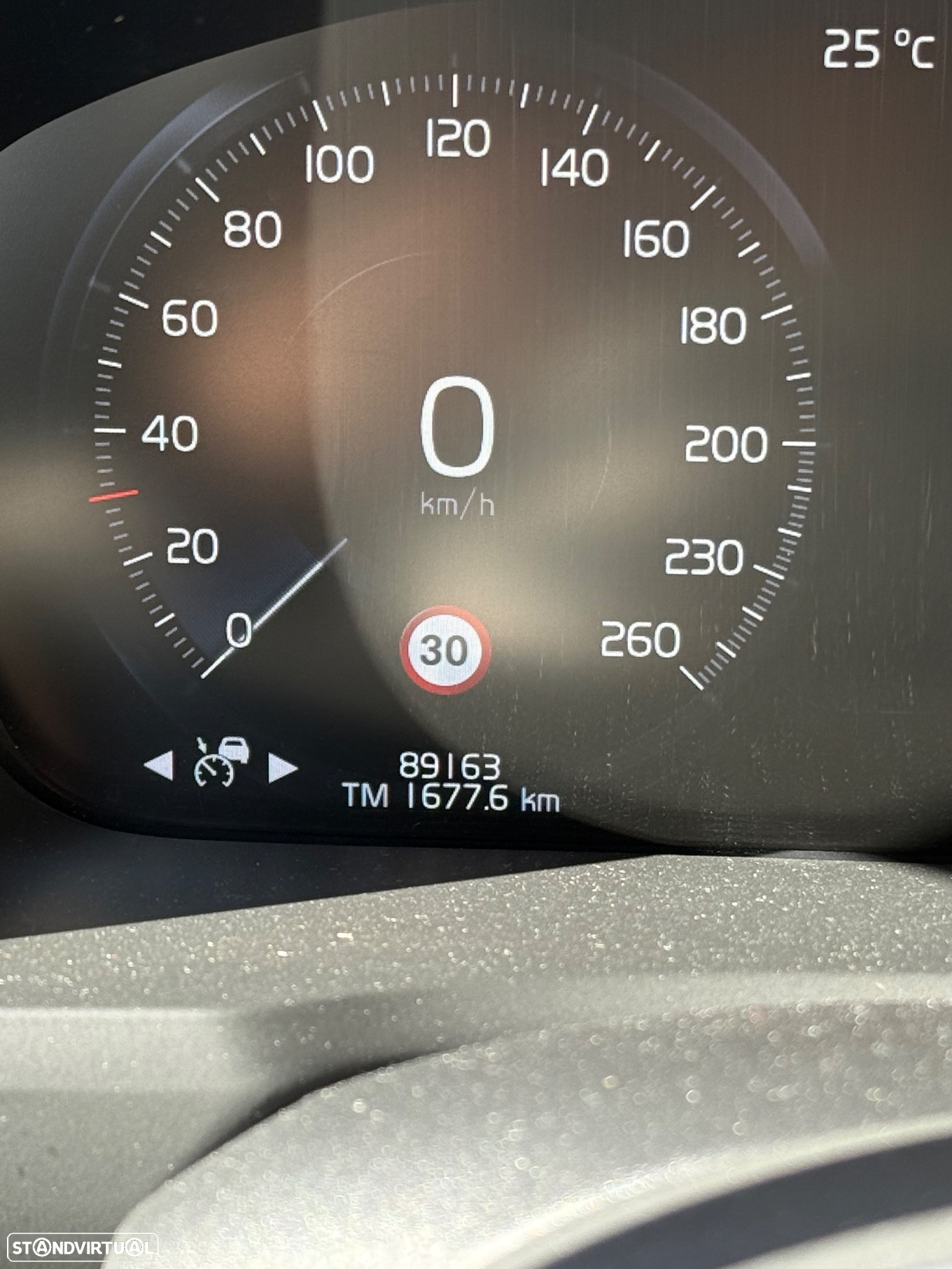 Volvo XC 90 2.0 T8 PHEV R-Design AWD - 8