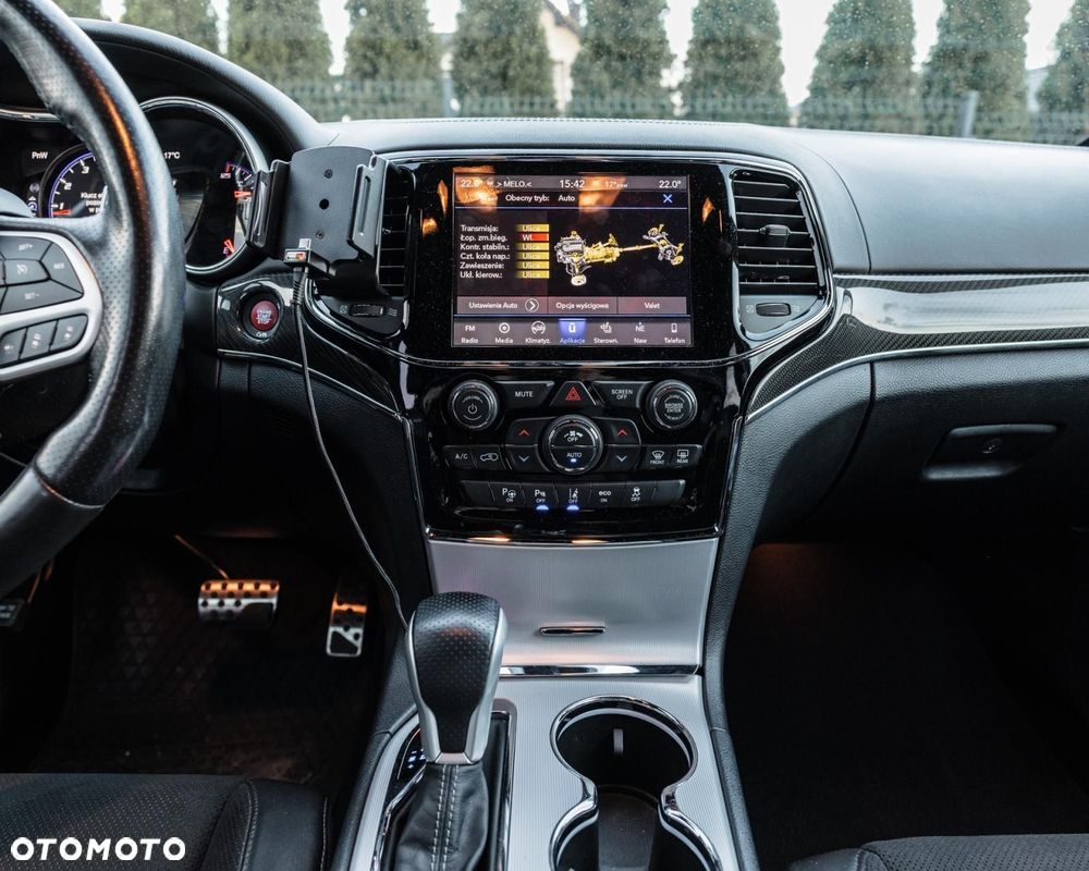 Jeep Grand Cherokee - 17