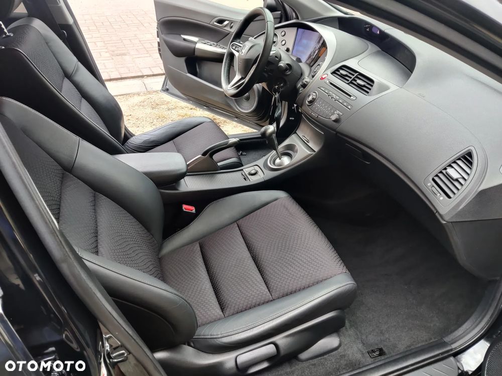 Honda Civic 1.4 i-VTEC Sport - 27