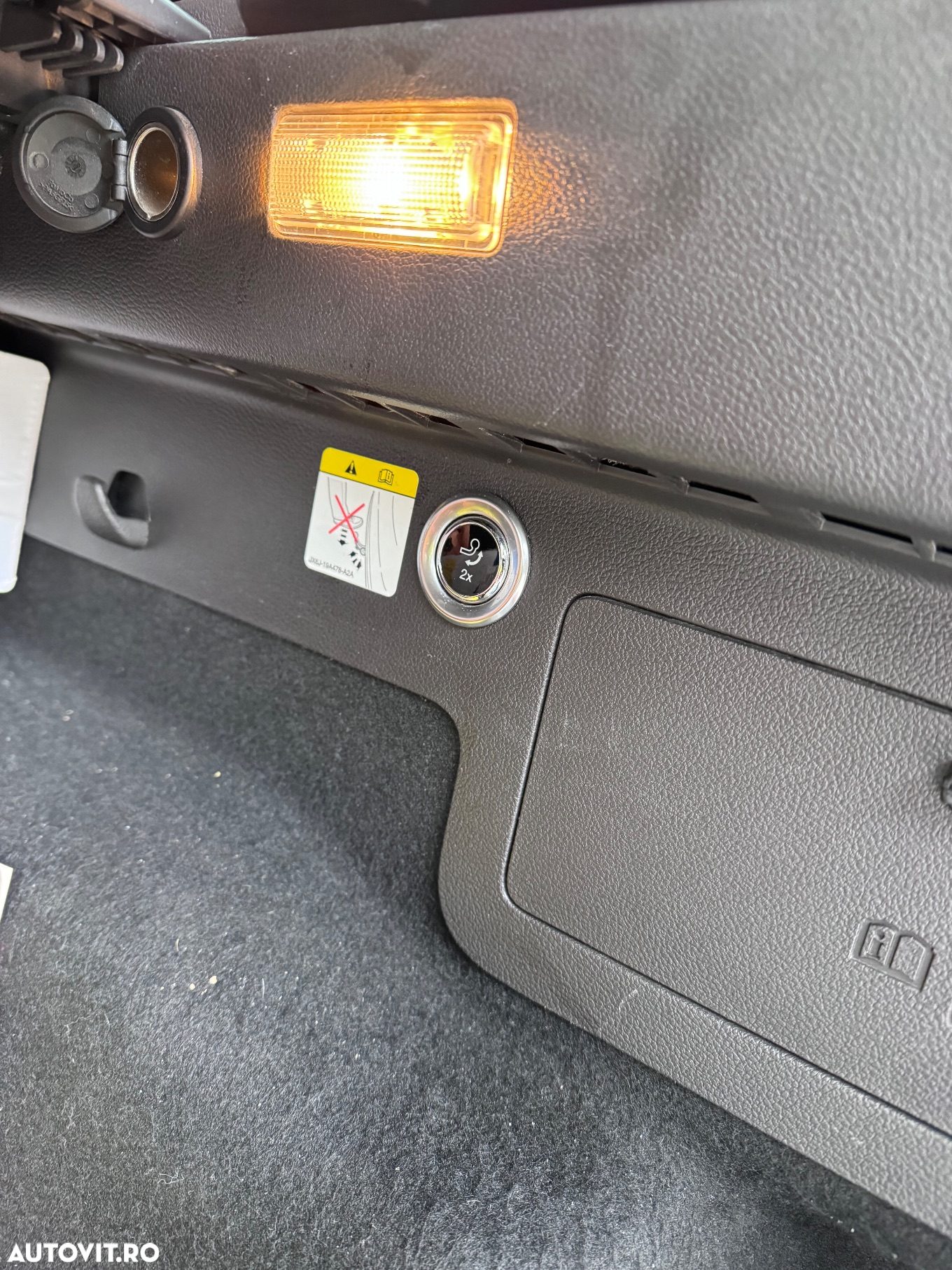 Ford Kuga 2.0 TDCi 4WD Powershift Titanium - 14