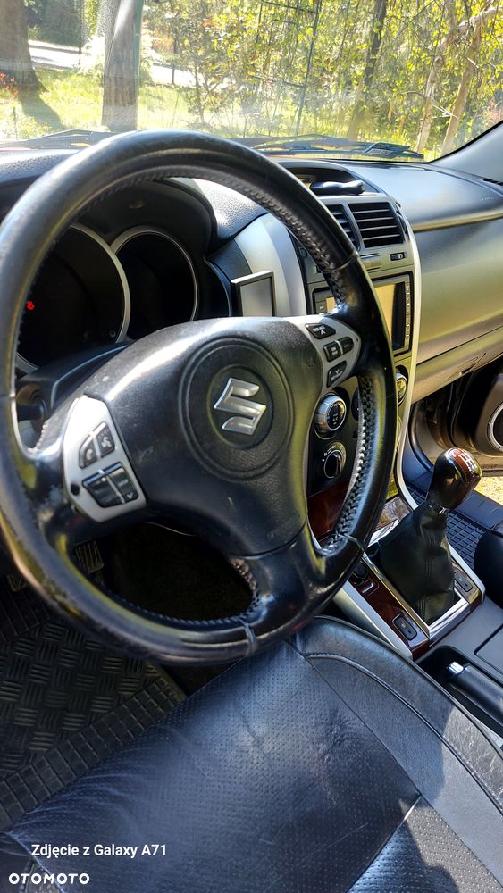 Suzuki Grand Vitara 1.9 DDiS - 12