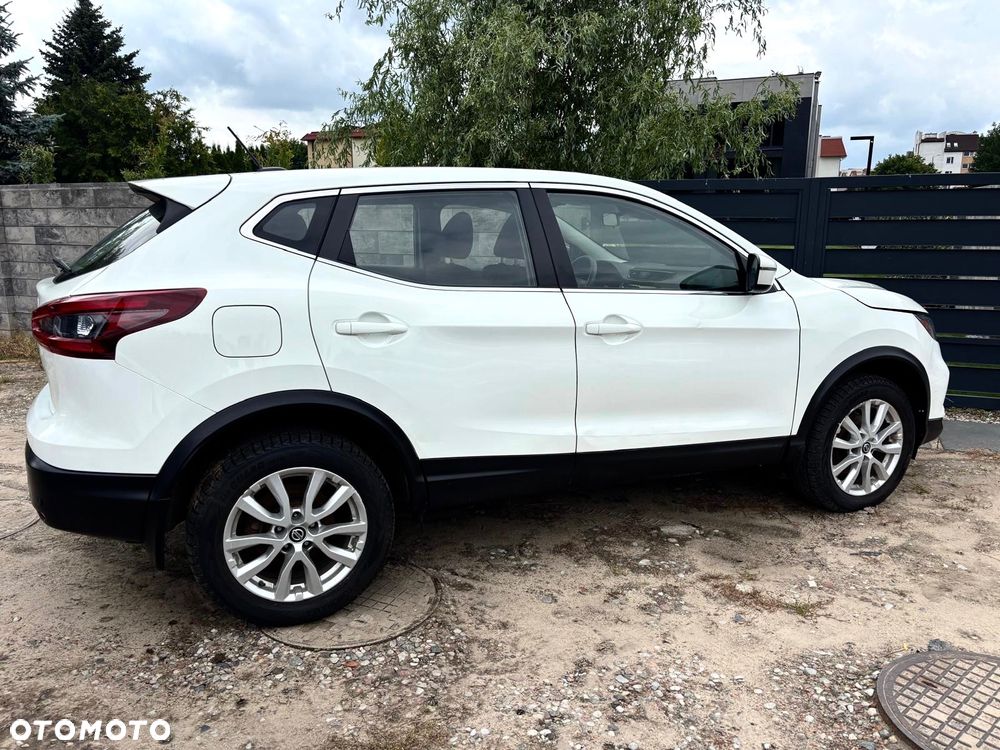 Nissan Qashqai - 2