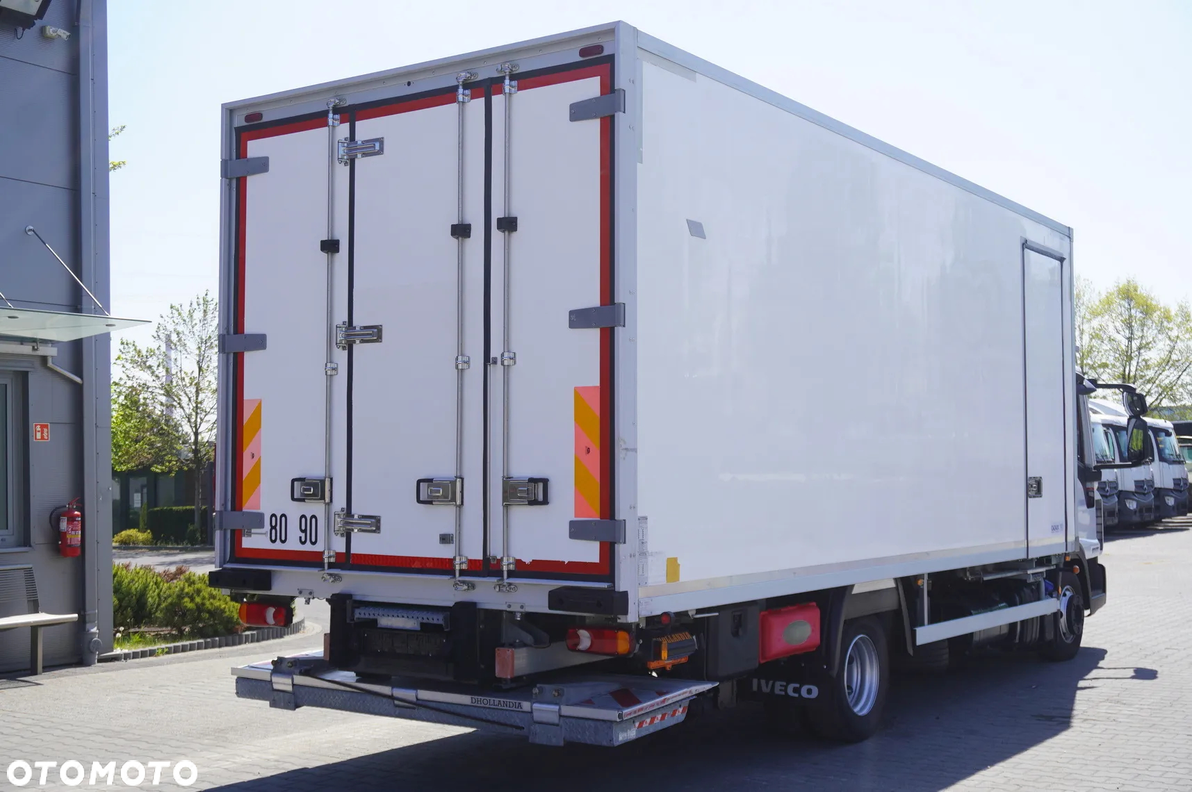 Iveco Eurocargo 100-190 4x2 E6 / Chłodnia / Dhollandia 1,5 t - 6
