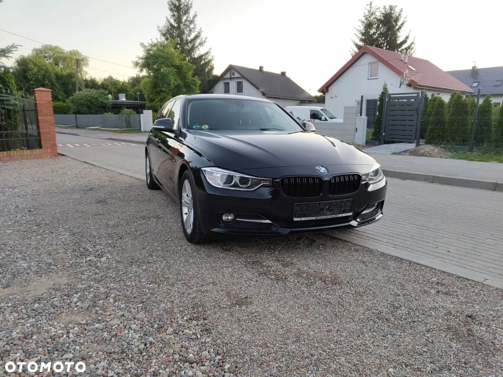 BMW Seria 3 320d Sport Line - 13