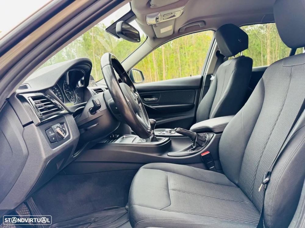 BMW 320 d Line Sport Shadow - 20