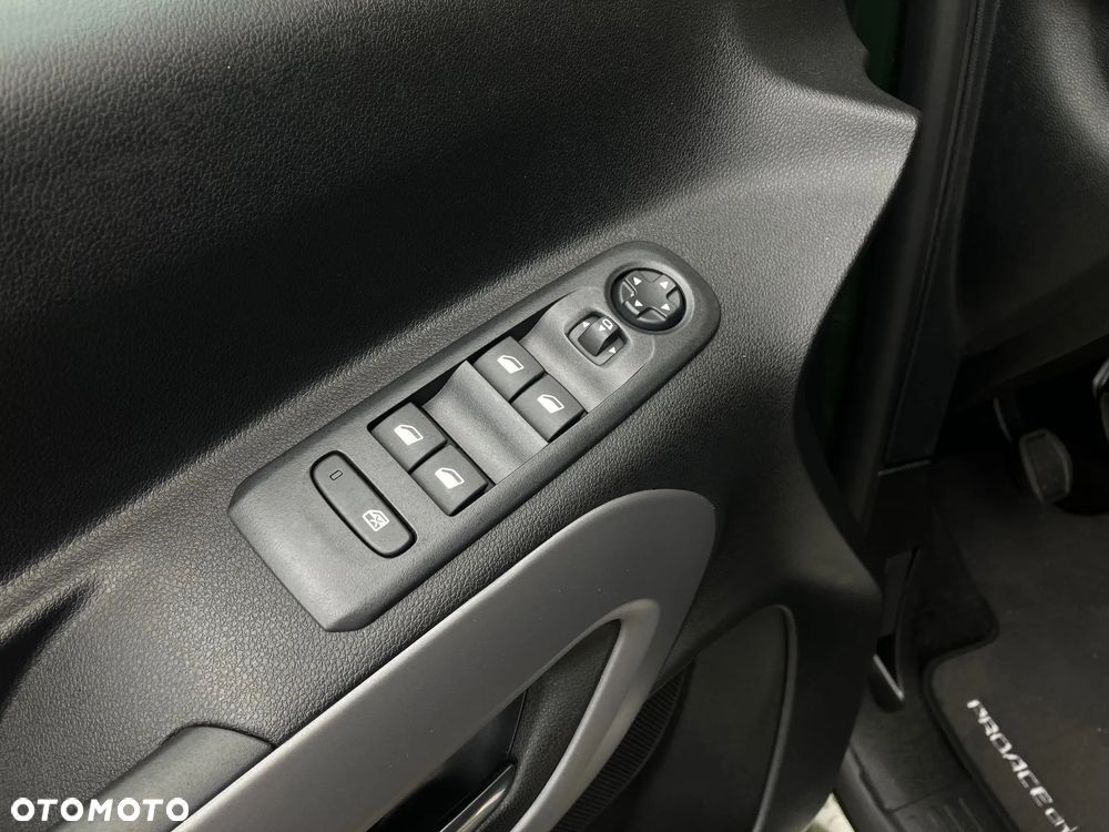 Toyota Proace City Verso 1.5 D-4D Family - 32